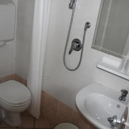 Vendégház Colivingone-mora Rimini