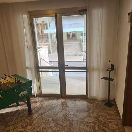 Colivingone-mora Πανσιόν Ρίμινι