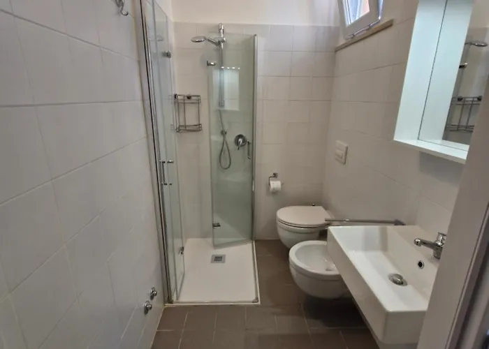 Colivingone-mora Pensionat Rimini