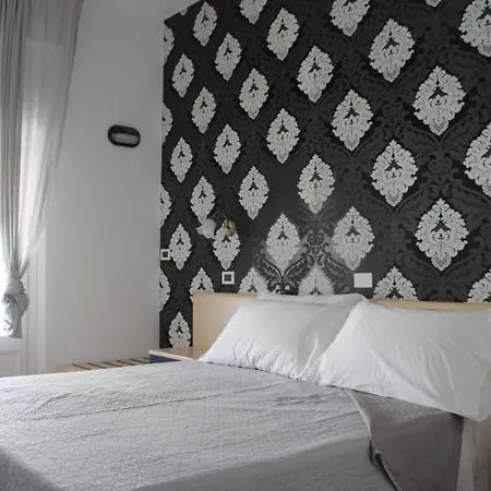 Colivingone-mora Rimini